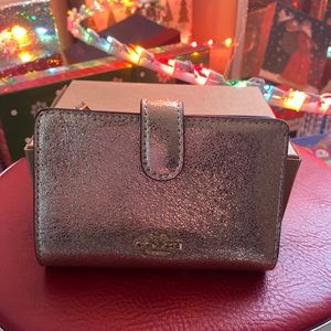 Coach Medium Zip Wallet